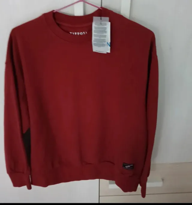Sudadera  bourdeos Tiffosi con etiqueta