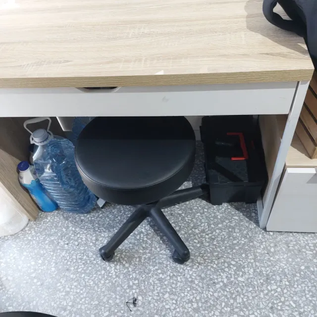 Pupitre con silla de ruedas