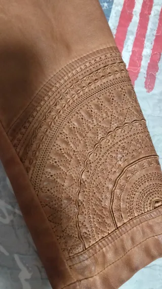 Cazadora de mujer beige y marrón