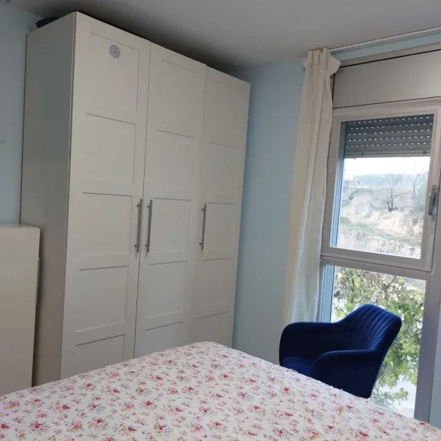 Armario de dormitorio blanco