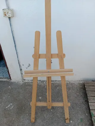 Caballete de madera para pintar