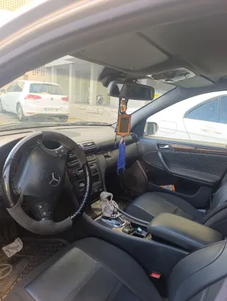 Mercedes-Benz Clase C 2003