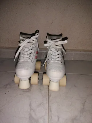 Patines blancos talla 35