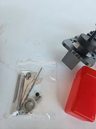 Herramienta bisagras muebles