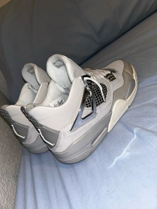 jordan 4 frozen moments