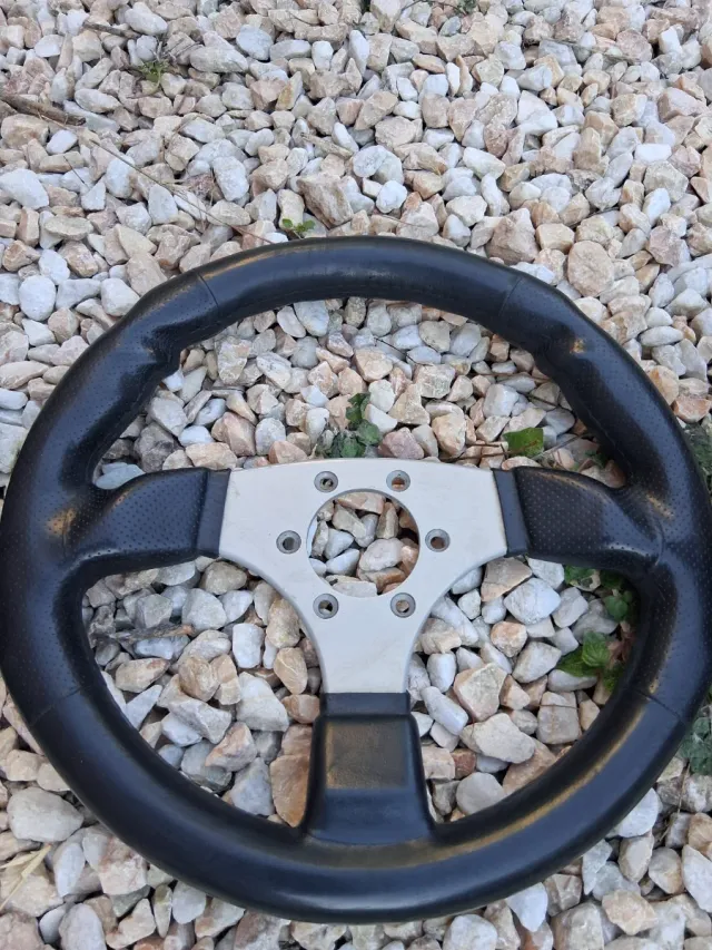 VOLANTES"SPARCO/OMP/MOMO/RENAULT