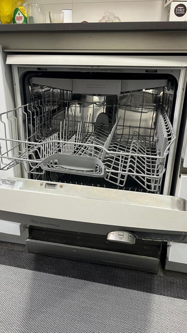 Lavavajillas Balay Acero Inox. con Bandej poco uso