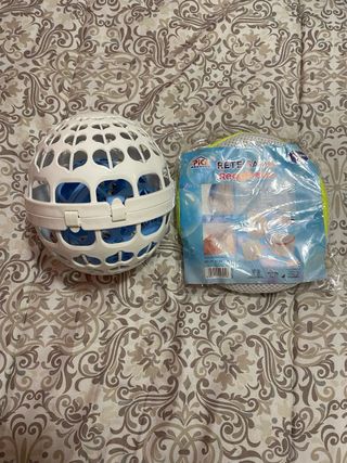 Salvareggiseni per lavatrice.