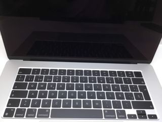 portatil apple apple macbook air m3 8-core 4.0 13 (10gpu) (2024) (a3113)