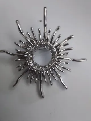 Broche Sol plateado brillante Bisutería regalo