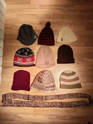 Lote de Gorros Variados