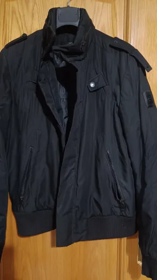 Cazadora Converse Negra Talla L