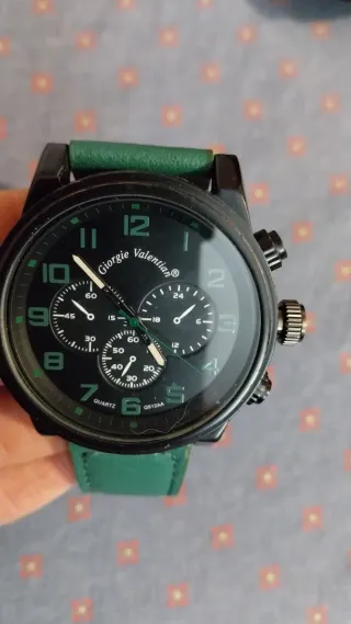 Giorgie Valentian Reloj Negro y Verde