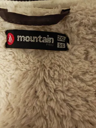 Polar a cuadros marrón y negro