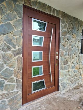 Colocación de Puerta y ventanas modernas