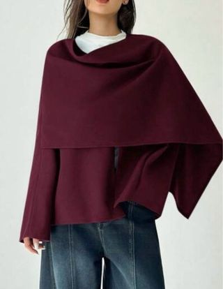 Chaqueta capa burdeos talla única