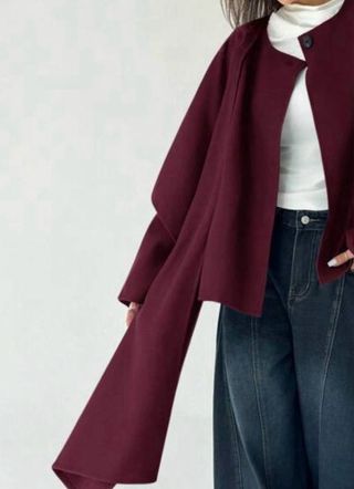 Chaqueta capa burdeos talla única