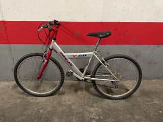 Bicicleta MGH 60 Plata/Roja