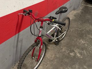 Bicicleta MGH 60 Plata/Roja