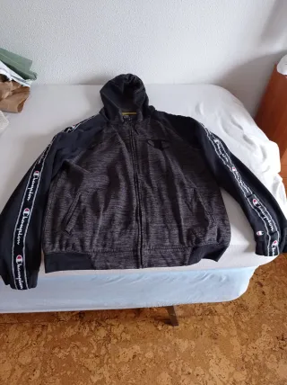 Chándal Champion gris y negro