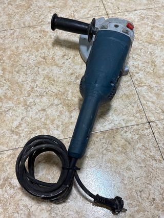 Radial Bosch Profesional GWS 20-230 J