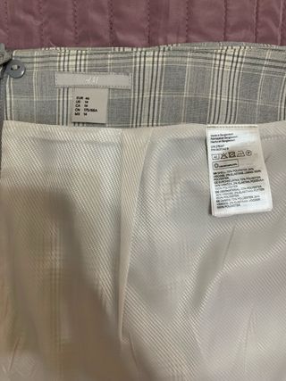 Falda H&M cuadros gris y blanco