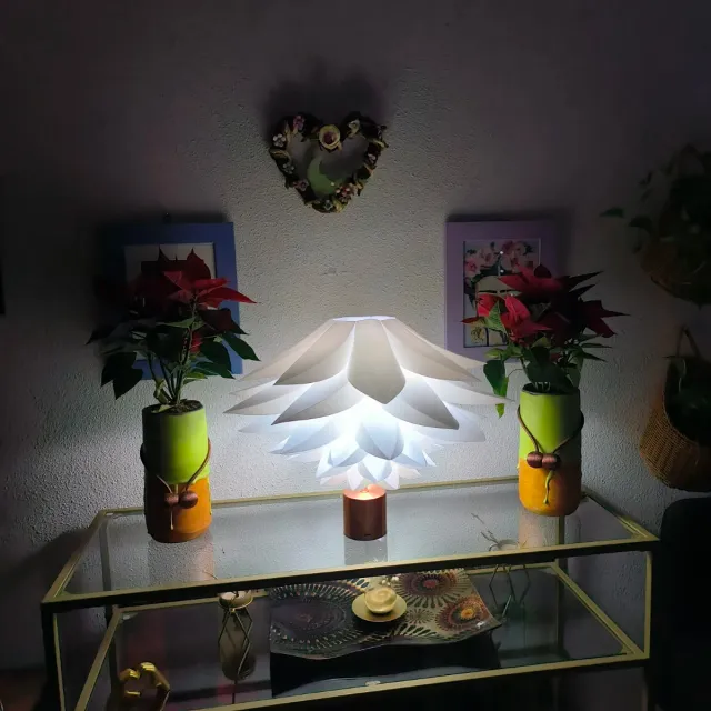 Lámpara Flor de Loto 3 modos