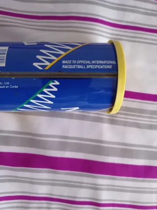 Pelotas Bullpadel Premium Pro + Pelotas de frontón