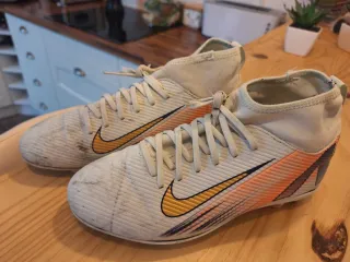 Botas de fútbol Nike