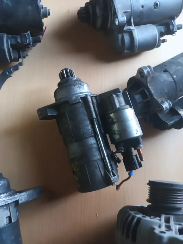 Motor de arranque para coche