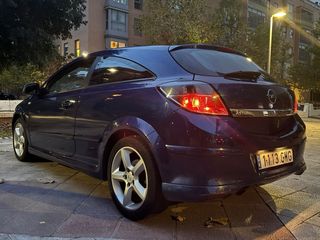 Opel Astra 2010