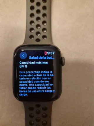 Apple Watch SE Nike 44mm con connessione Internet