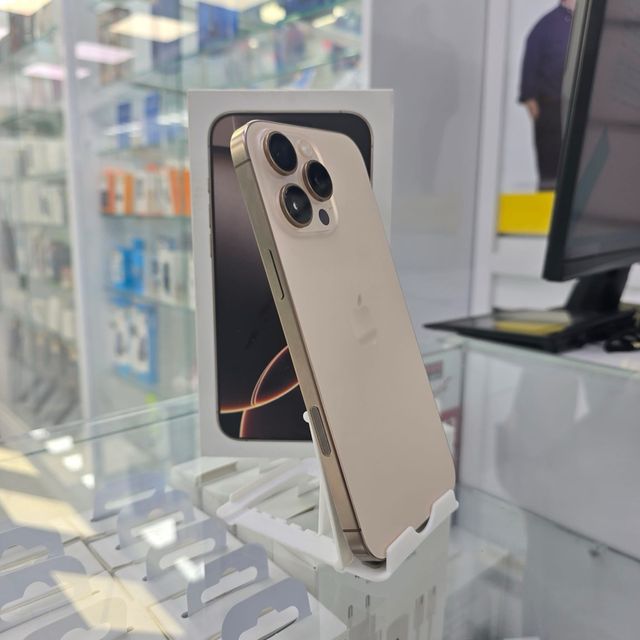 Apple IPhone 16 Pro Max 256GB Dorado Semi Nuevo