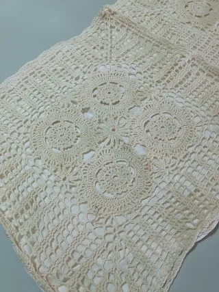 Mantel y 3 fundas cojín tejido beige/blanco