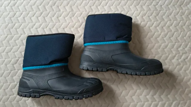 Botas de nieve Quechua azul, se usaron una vez!