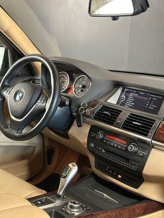 BMW X5 2010