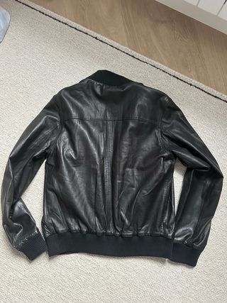 Chaqueta de cuero Zara Talla L