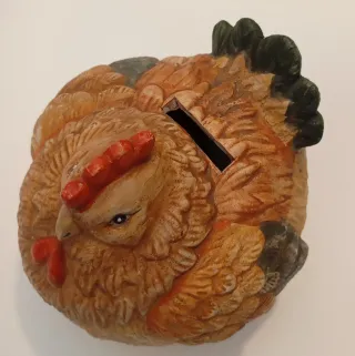 Salvadanaio gallina in terracotta