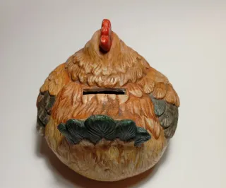 Salvadanaio gallina in terracotta