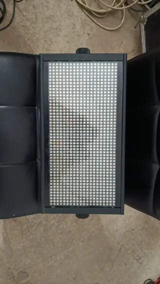 strobo RGB 1000W