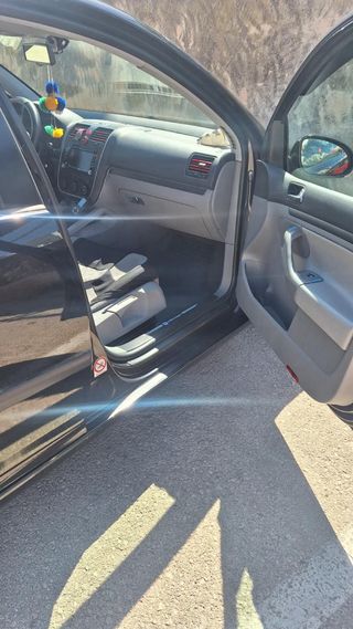 Volkswagen Golf 2005