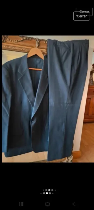 Traje de lana virgen azul