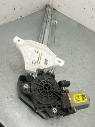 Elevalunas del der hyundai 216182 82460q0000 i20 -