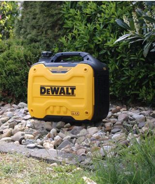 GENERADOR INVERTER DEWALT 2kw DXGNi20E