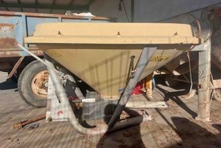 Abonadora VICON 600 Kg