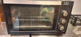 Microondas y horno pequeño