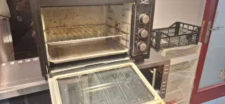 Microondas y horno pequeño