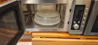 Microondas y horno pequeño