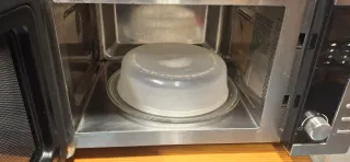 Microondas y horno pequeño