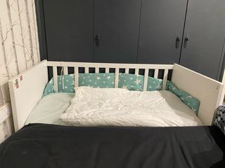 Cuna de madera blanca IKEA